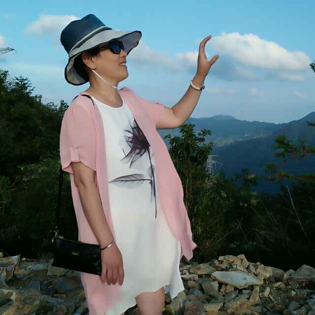 5715d71fcbb7f7680dd201f7